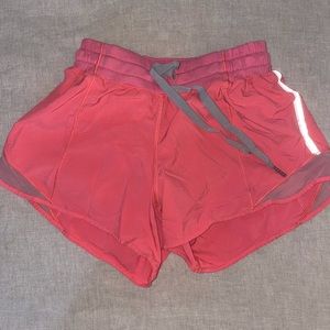 Lululemon Hotty Hot shorts size 2, 2.5 inch inseam
